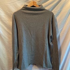 Stormtech mock neck light sweater
